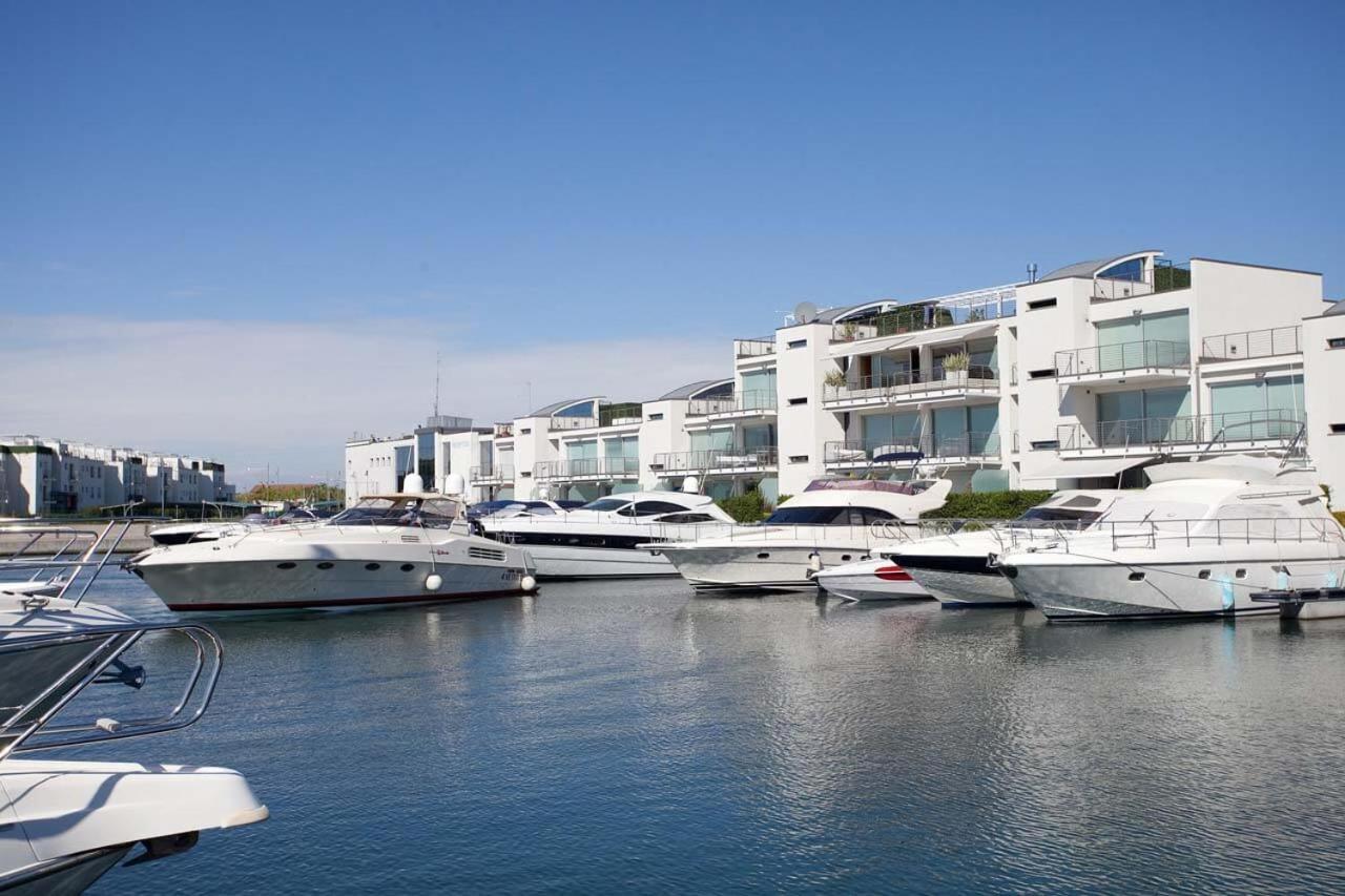 Appartamento "Mare E Relax" A Jesolo Lido - 6 Posti Letto Esterno foto
